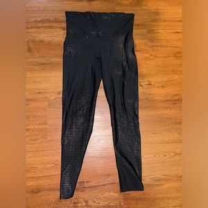 Spanx Booty Boost Active 7/8 Leggings Metallic Mist, Very Black/Multi, M…